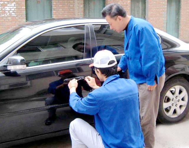 承德双滦区开锁公司：车钥匙坏了怎么办